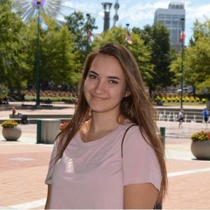 Meet your Posher, Jennifer